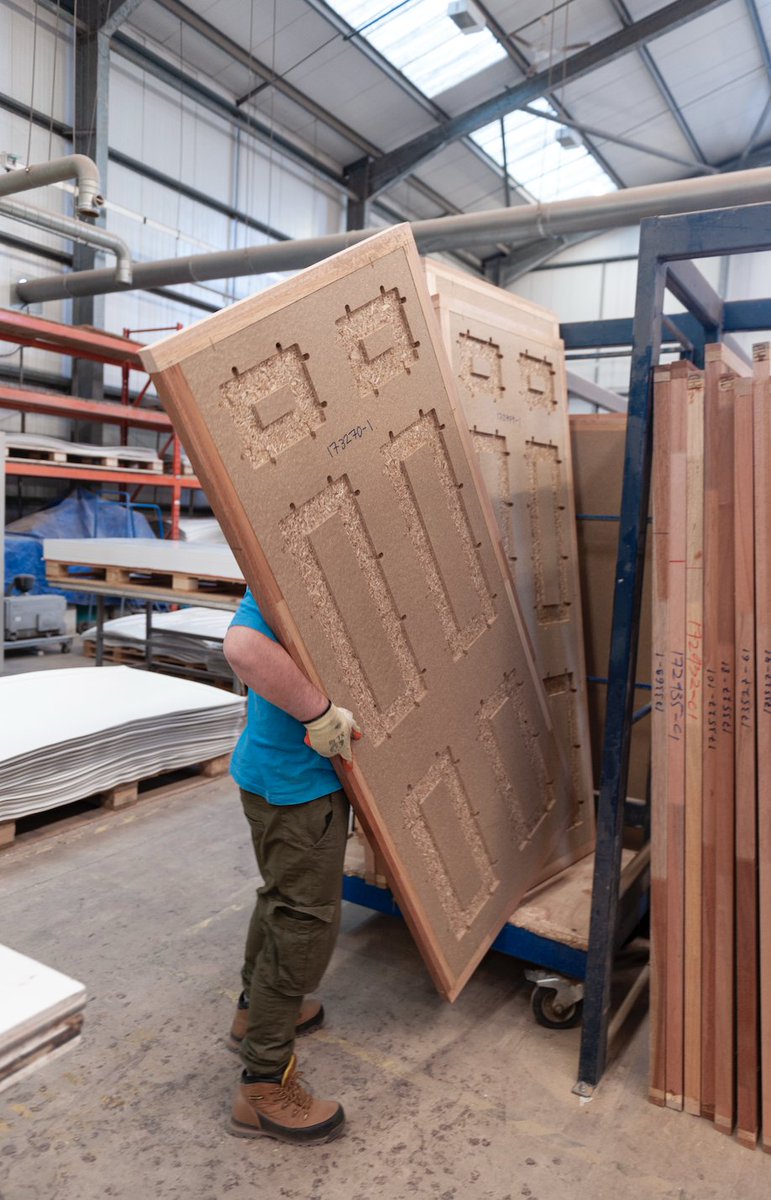 UnityDoors's tweet image. #mondaythoughts Why do Monday mornings whizz as they do? 🙃It's probably because of that, that pretty much everyone is evading the camera! #unitydoors 😅@madeinbritain @securedbydesign @jck_joinery @BritWoodFed