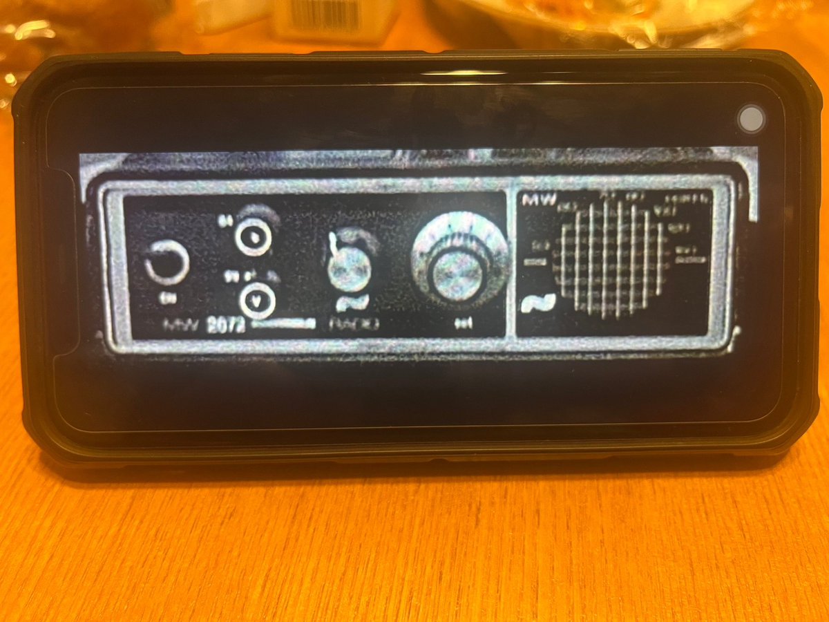 久々のロングツーリング、楽しかったんですがせっかく購入したインカムの声が聞こえないしスピーカーか当たり頭痛発生、どうやら全てスピーカー位置が悪かったみたい😅基本的なミス！
やっぱりこっちにする交換かな！