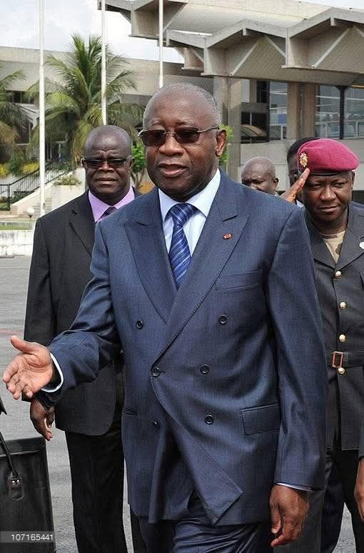 Monafrique8's tweet photo. 🇨🇮 GBAGBO se vante de n’avoir pas eu peur d’Houphouët… 
Pourtant, il a tremblé face à la démocratie et trahi son peuple. Quelle arrogance d’un ex-président déchu ! 🔥 https://t.co/5RZa6jdBvg