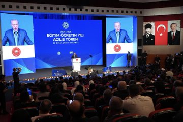 Recep Tayyip Erdogan speaking at a podium on a stage with a large screen displaying "2025-2026 EĞİTİM ÖĞRETİM YILI AÇILIŞ TÖRENİ 08 EYLÜL 2025 İSTANBUL." Yusuf Tekin and Ibrahim Yumakli stand nearby. Children in blue shirts and adults in suits are on stage. A separate image shows Recep Tayyip Erdogan, Yusuf Tekin, and Ibrahim Yumakli planting a tree with children. Turkish flags and a banner with "HER ÇOCUĞUMUZ BİREY" are visible.