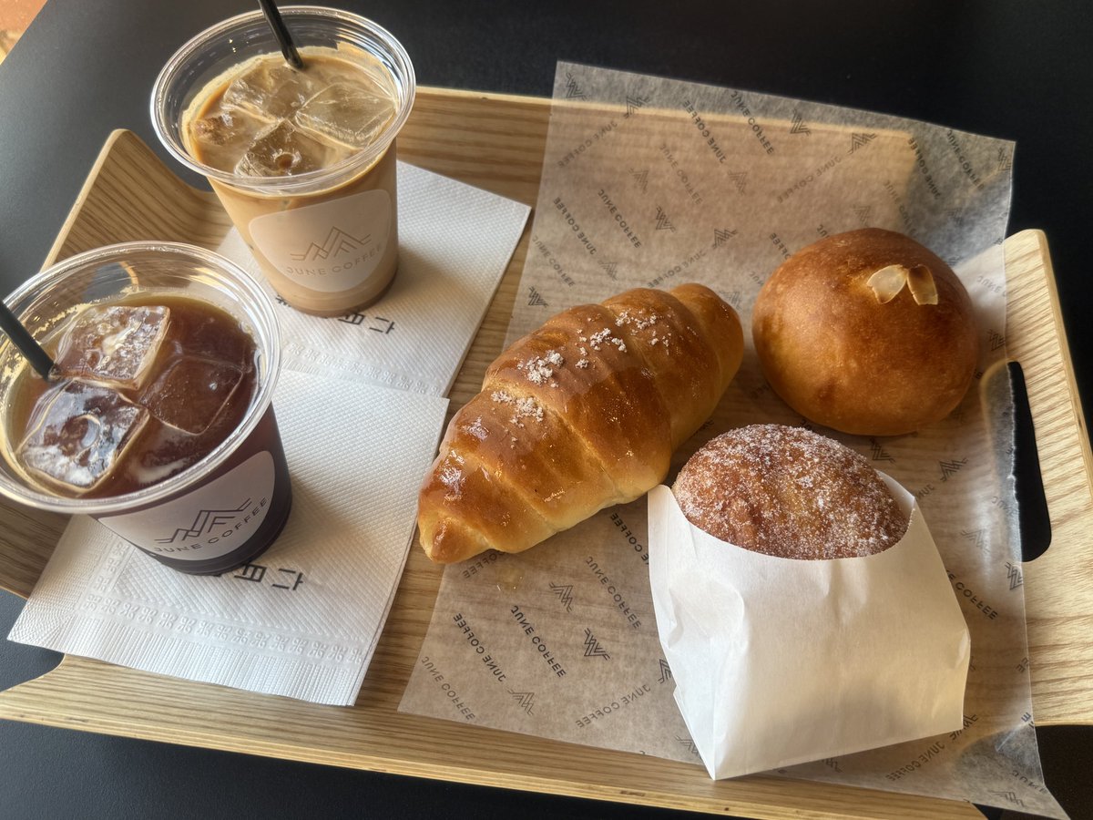 最近、塩パンにハマってます🥐
塩パンて、こんなに美味しいって知らんかった🤭

#カフェ巡り
#パン屋巡り
#塩パン
#junecoffee