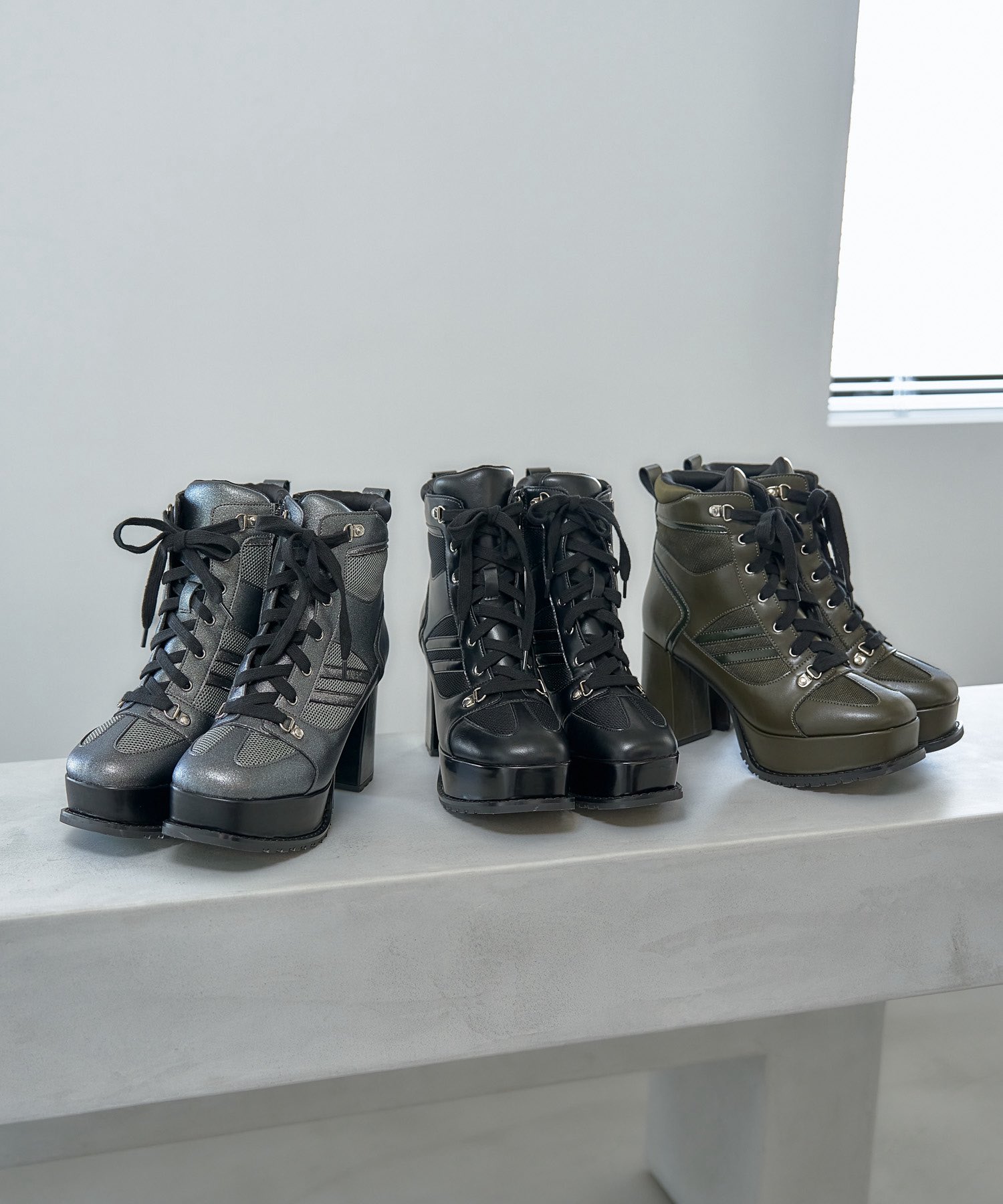 最終値下げ完売品 HARE スニーカーブーツ 黒 Mサイズ23〜23.5 レディースサイドゴアスニーカーブーツ【22.0～25.5cm対応