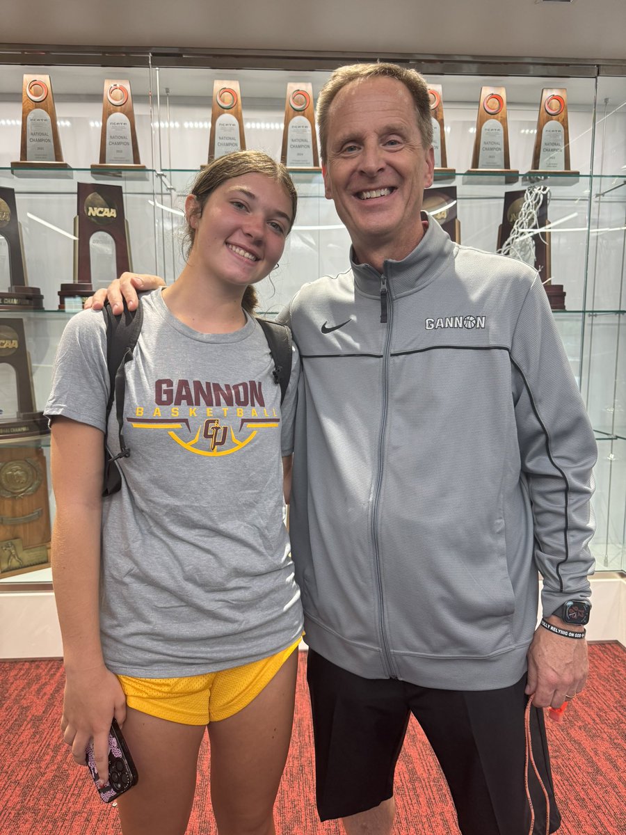 kelsey_meyer22's tweet photo. Thank You Coach Wright, Coach Cannon, Coach Ramsey and @GannonWBB for a great camp this weekend. Loved getting to learn more about the game and work closely with the players and coaches. https://t.co/Z96NJZHtlj