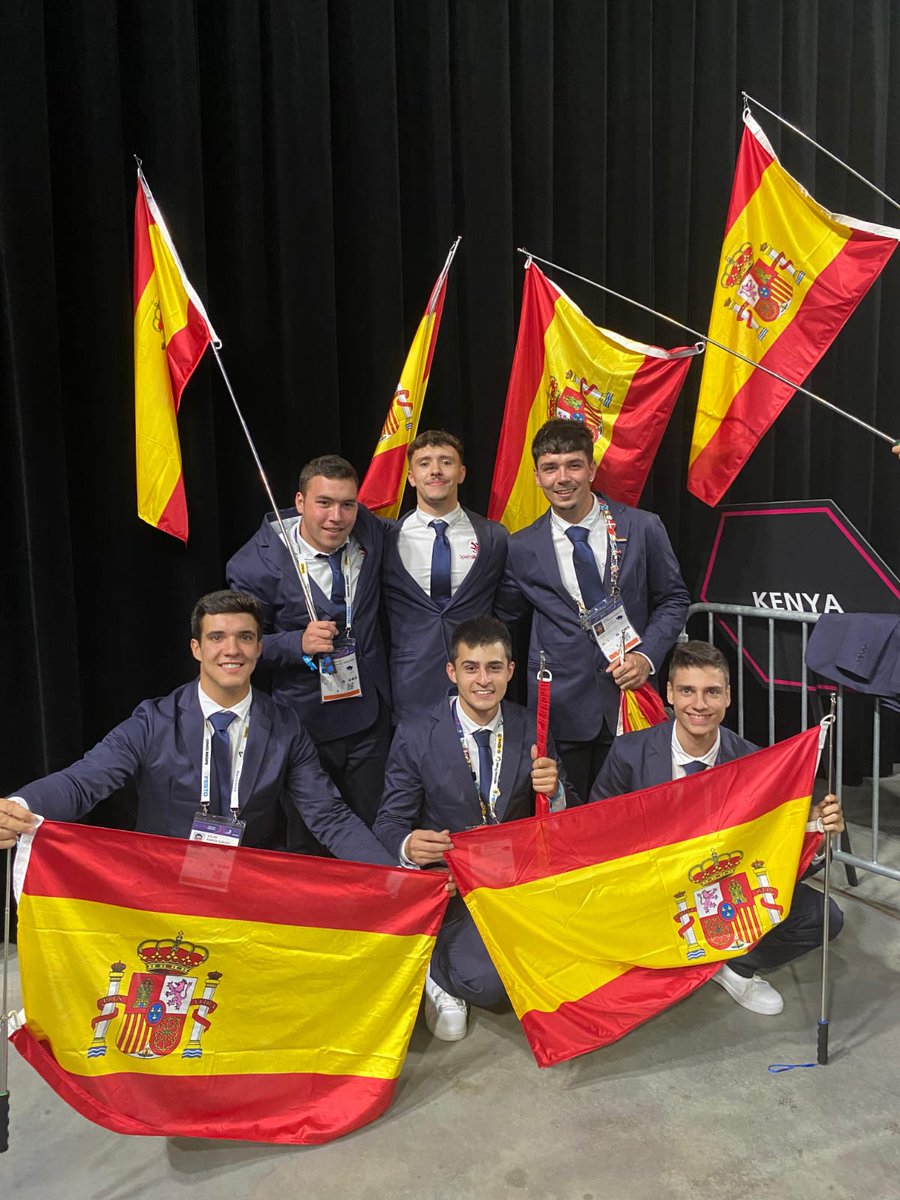 ¡Mañana arrancan las #EuroSkillsHerning2025 ! 🇩🇰
Todo nuestro apoyo para la delegación española 🇪🇸 y, muy especialmente, para los competidores de #CastillayLeón 💪💪
¡A por todas! #CylSkills  <a href="/Spainskills_fp/">Spainskills</a> <a href="/cylskills/">@cylskills</a> <a href="/educacyl/">Educación JCyL</a> <a href="/educaciongob/">Ministerio de Educación, FP y Deportes</a>