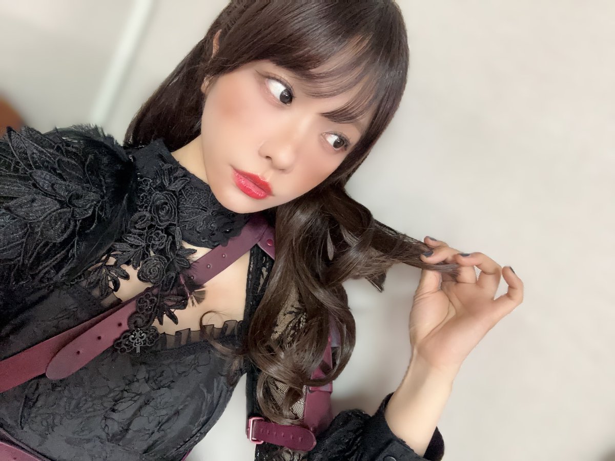 aimiです☻ 愛美「AthisCode」⚡️⚡️ 30万回再生ありがとうございます