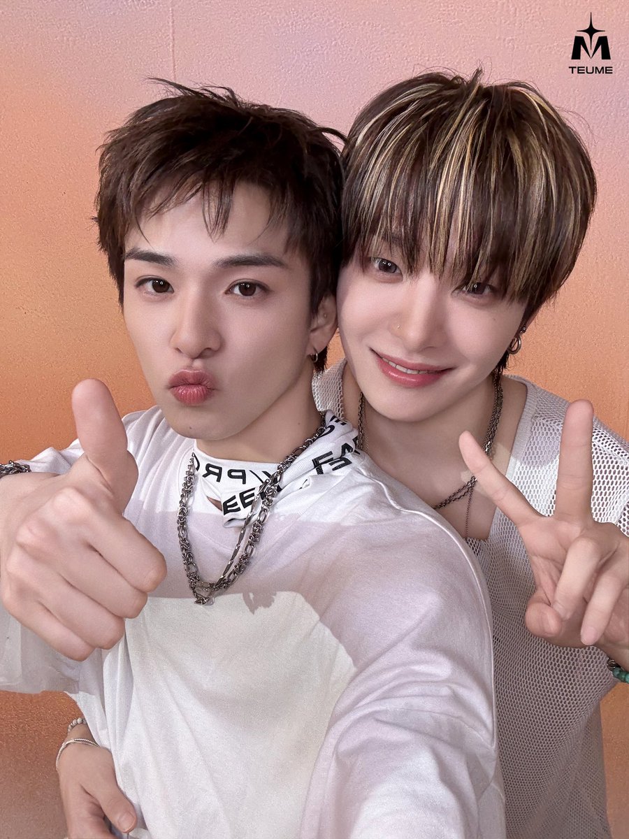 asahiflare's tweet photo. PARADISE partner selfie🏝️ #아사히 https://t.co/K1bW6UahjJ