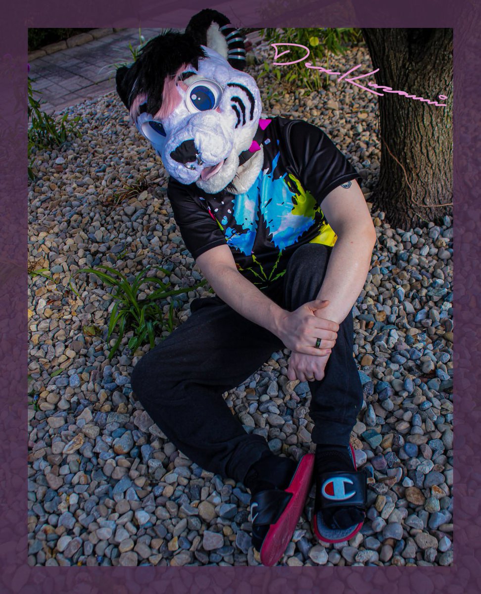 dex_kuzami's tweet photo. Oh hey!, wanna come sit with me ? ^^ #furry #furries #sfw https://t.co/NyOD43eN3L