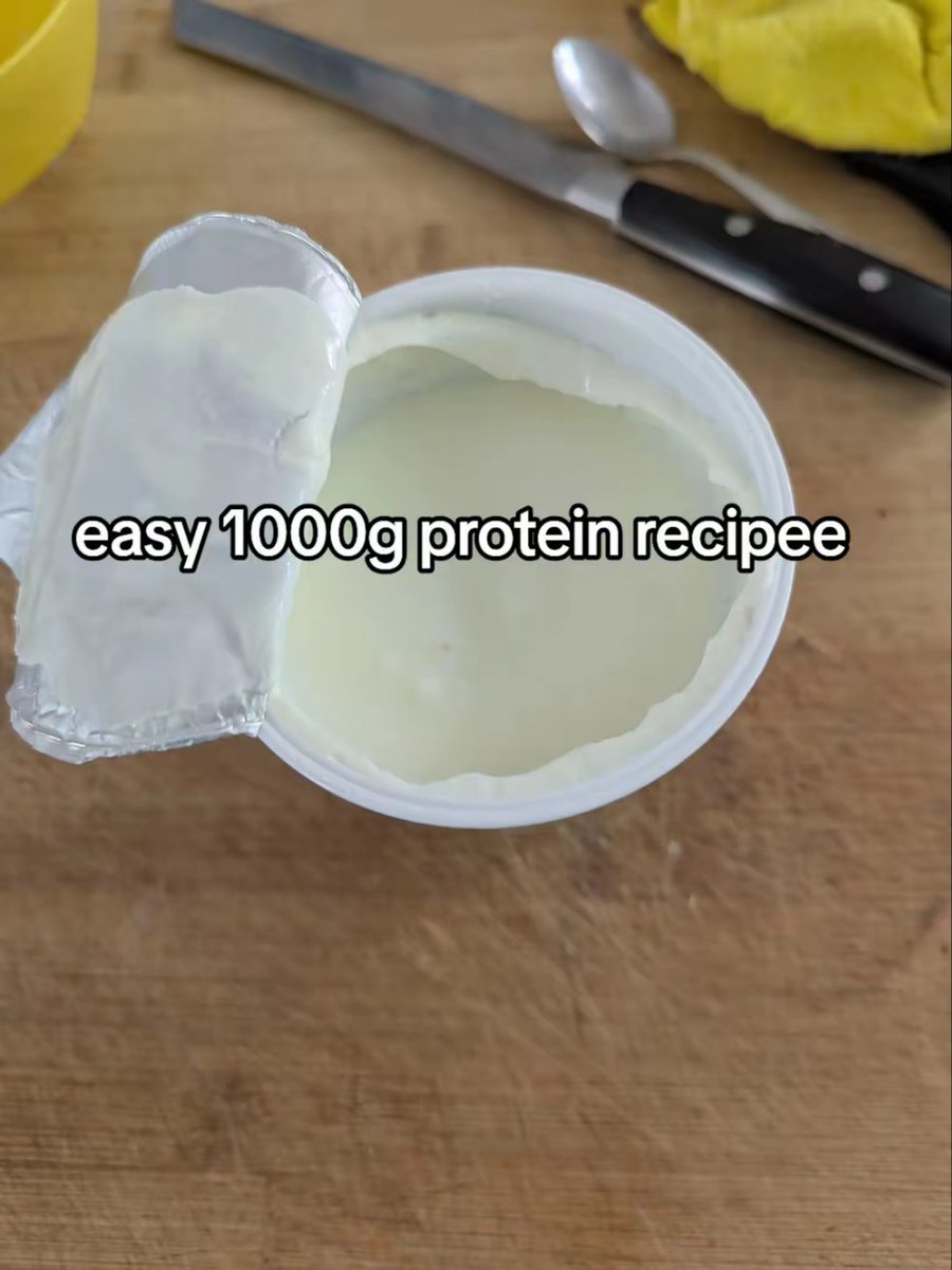 boringdev17's tweet image. Day 16 of building an AI powered protein tracker.

Tried to do a recipee for tiktok myself.

What do you think?