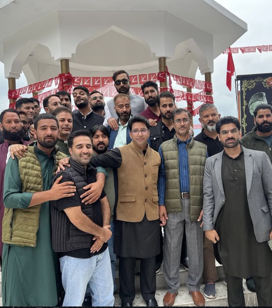 PeerSahil0's tweet photo. Prayers at Qaid Mazar Naseem Bagh Srinagar… A moment of reflection with Hon’ble MLA Devsar @PeerzadaFaroz and Miss @sakinaitoo Sahiba. The legacy of JKNC is built on sacrifice, service and unshakable love for our people a bond beyond politics. 🌹✊ #JKNC 
@OmarAbdullah 
@JKNC_ https://t.co/sWtKE7b8U2