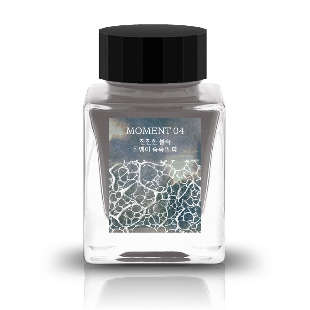 Collaboration Colors

Napul Store

MOMENT 03 글자들 사이 나뭇잎 쉬어갈 때
MOMENT 04 잔잔한 물속 돌멩이 숨죽일 때

오래도록 기억하고 싶은 순간들을 잉크로 담아낸 MOMENT 시리즈.
가을의 나뭇잎과 잔잔한 물 속의 돌멩이와 함께 가을을 느껴보세요.

#宇宙遊泳 ソウル
#우주유영
#TonoandLims