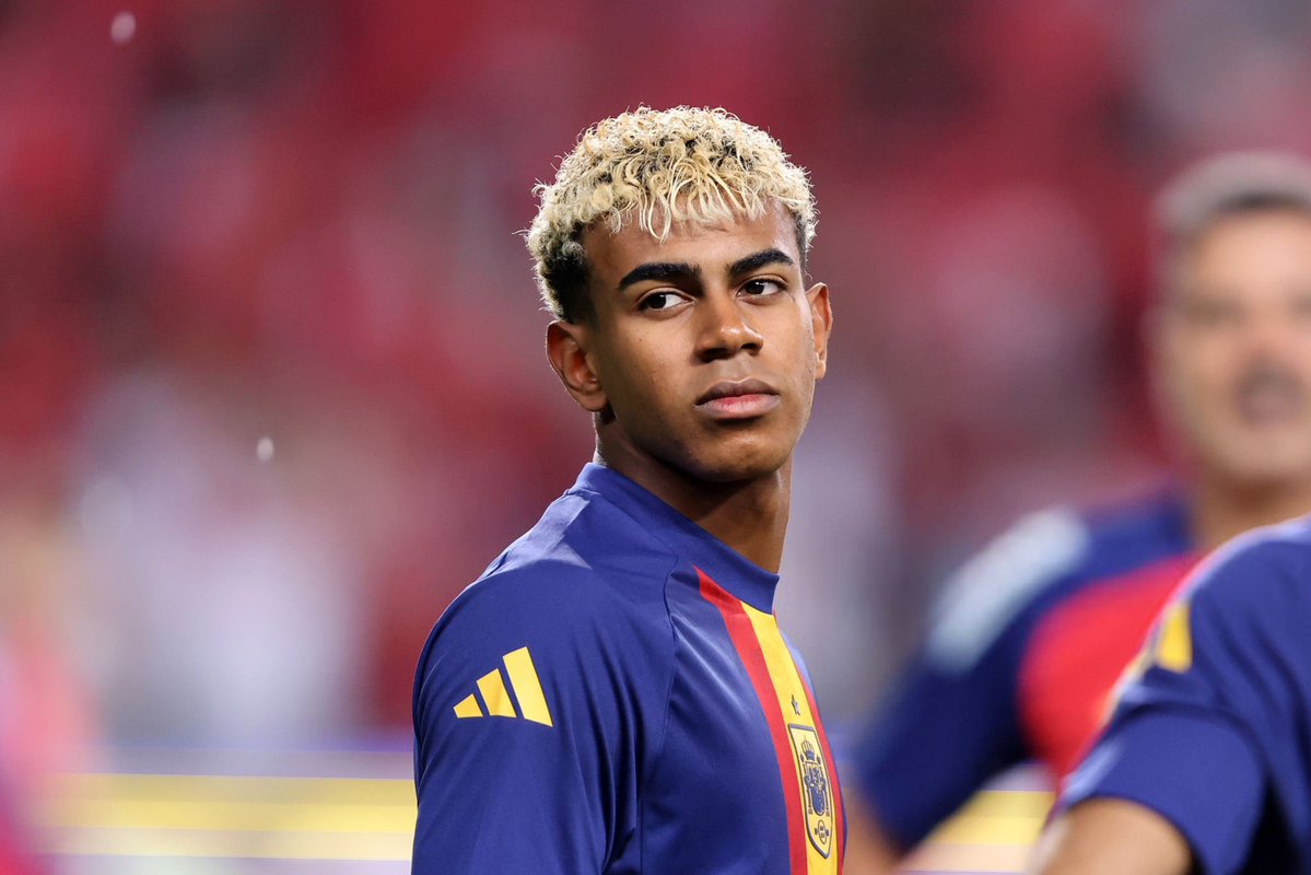 Lamine Yamal with the Spanish national team:

• 23 matches
• 16 contributions
• 6 goals
• 10 assists