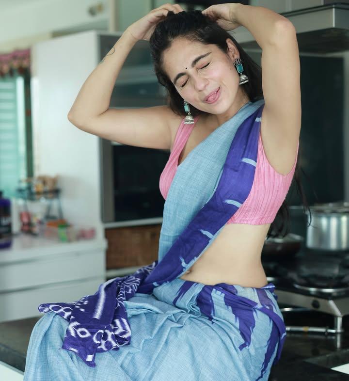 G0Ui_rXbQAAGNbx?format=jpg&name=900x900