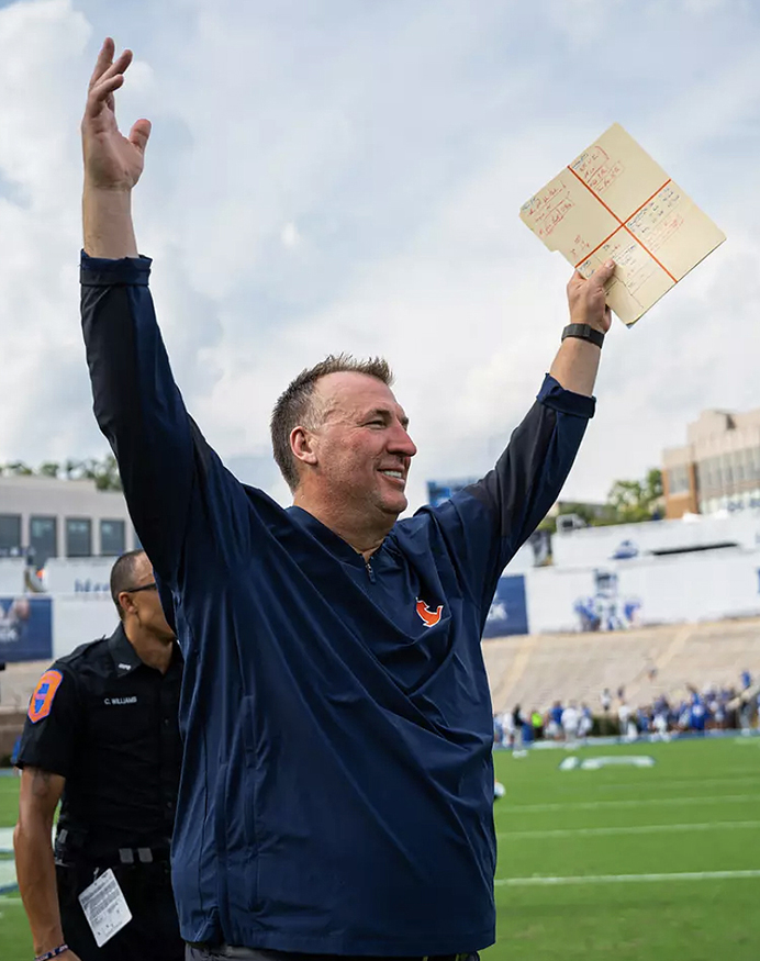 Mike Pearson (@illinilegends) on Twitter photo The <a href="/IlliniFootball/">Illinois Football</a> team's 45-19 victory at Duke last Saturday was its sixth win in a row over the last two seasons. During its winning streak, Illinois' offense is averaging 38.7 points per game. Three of the six victories were road games and a fourth was at a neutral site. The <a href="/IlliniFootball/">Illinois Football</a> team's 45-19 victory at Duke last Saturday was its sixth win in a row over the last two seasons. During its winning streak, Illinois' offense is averaging 38.7 points per game. Three of the six victories were road games and a fourth was at a neutral site.