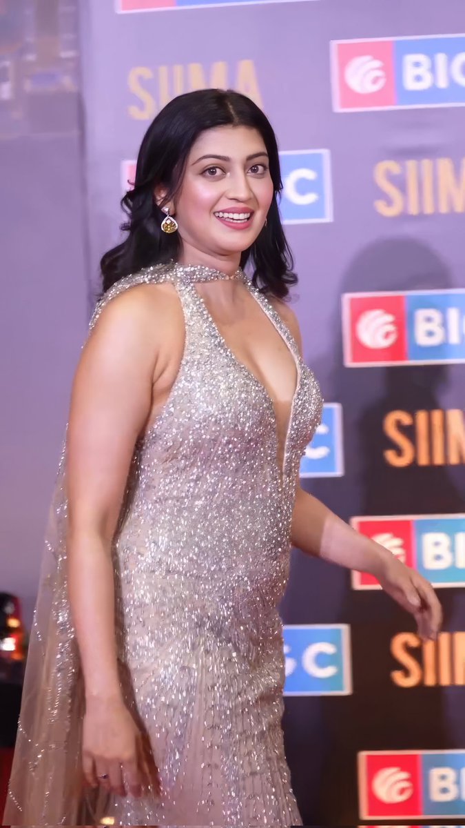 G0UjC3ZawAAiry3?format=jpg&name=medium