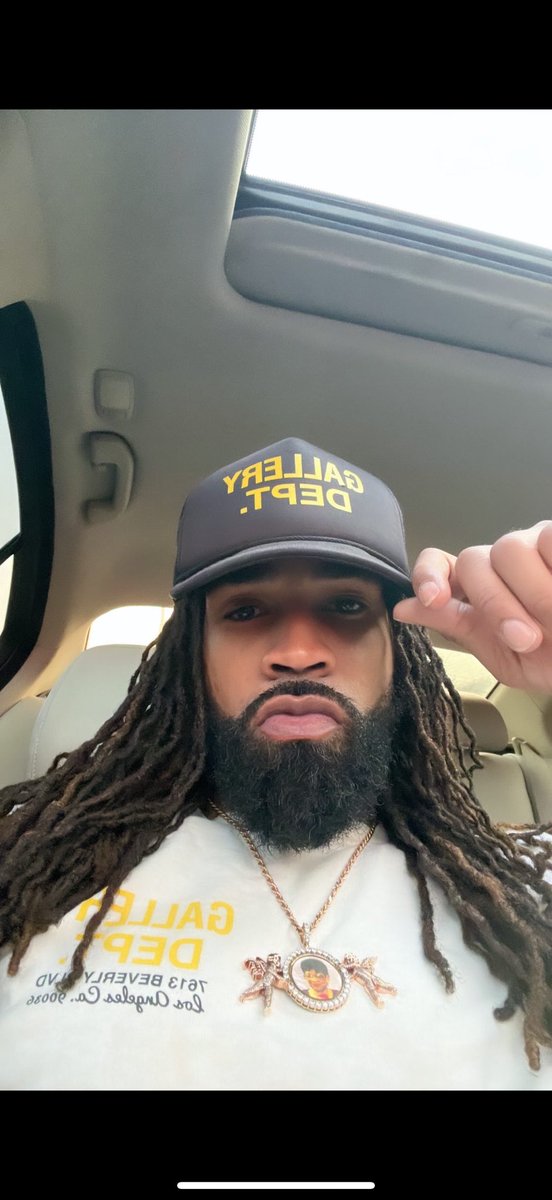 BallinLikeJAYELO tweet media