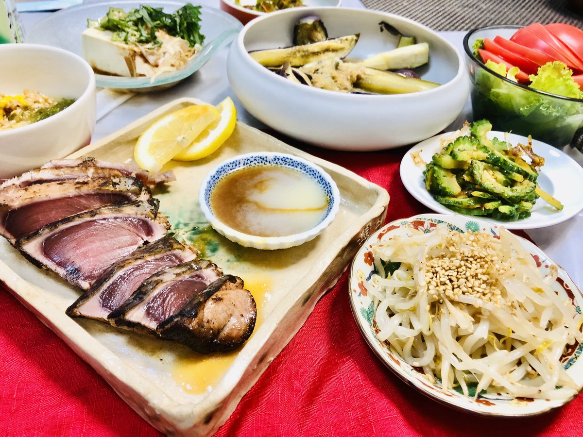 今日の晩酌
カツオタタキ、ゴーヤ炒め、茄子焼き浸し、サラダ、冷奴など
今日も一日お疲れ様でした
かんぱーい🍺

監督代行が指揮取るように、総理代行がやらんの？
石破見たくもないんだけどw