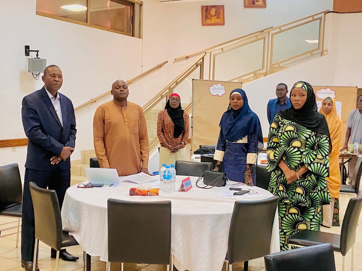 villedeniamey's tweet image. L'Administrateur Délégué de la @villedeniamey , Président de l'#AMN a présidé ce jour un important atelier de formation à l'endroit des journalistes venus des huit régions du Niger en présence du Directeur du #PDGL #ProDec/GIZ),  du Président du RJD.