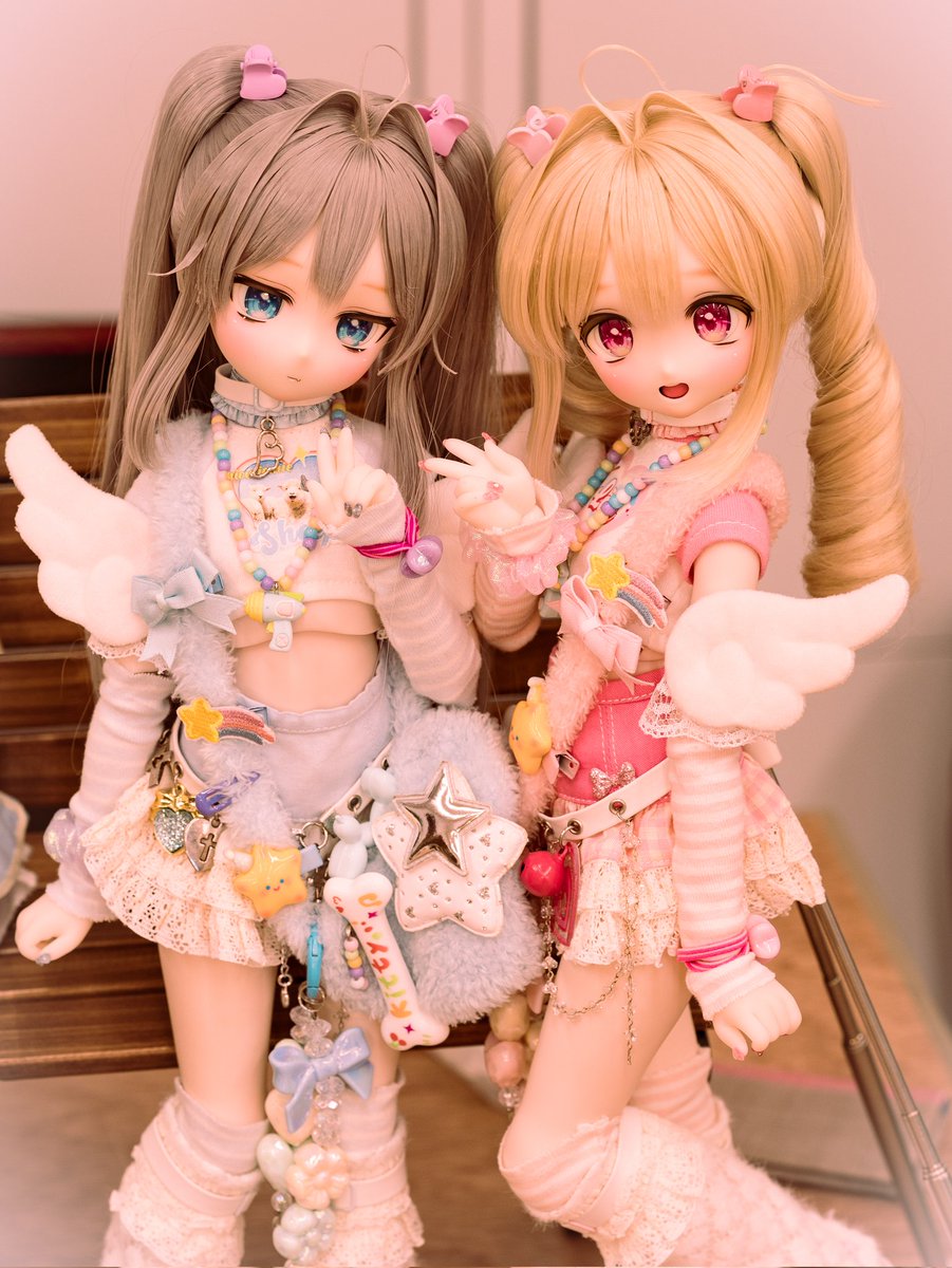 2riNonentity's tweet photo. いつお会いしても天使なお嬢さん方。
コーデも相まって全身で可愛さ溢れてます。
#DS76 #ちるっ子 https://t.co/4KG9qtQ699