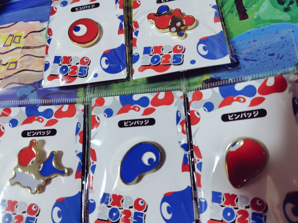 やっと売ってるところに出会えたこみゃくちゃんピンバッジ☆こみゃく