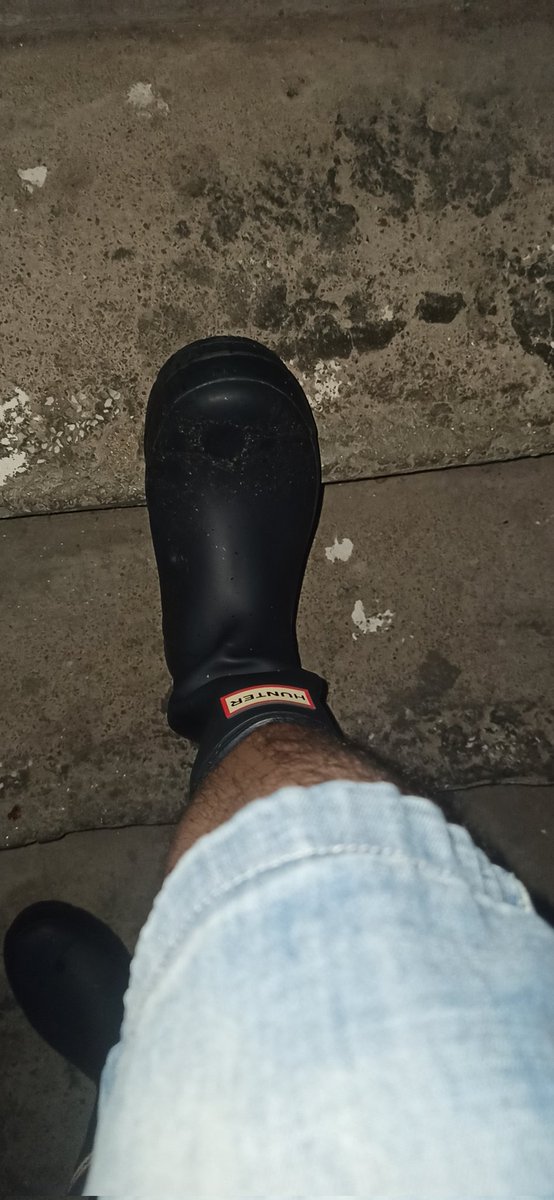 HMeteorH's tweet photo. hunter boot
#boots #rainboot #hunterboot https://t.co/gdj8W5nkIt