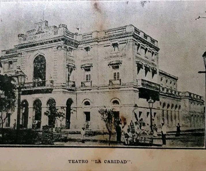 El  Teatro "La Caridad " de #MiSantaClara, cumple 140 años de  su inauguración, un día como hoy de 1885. Edificación emblemática de la cultura hoy en proceso de restauración para el disfrute de nuestro pueblo 
#VillaClaraConTodos