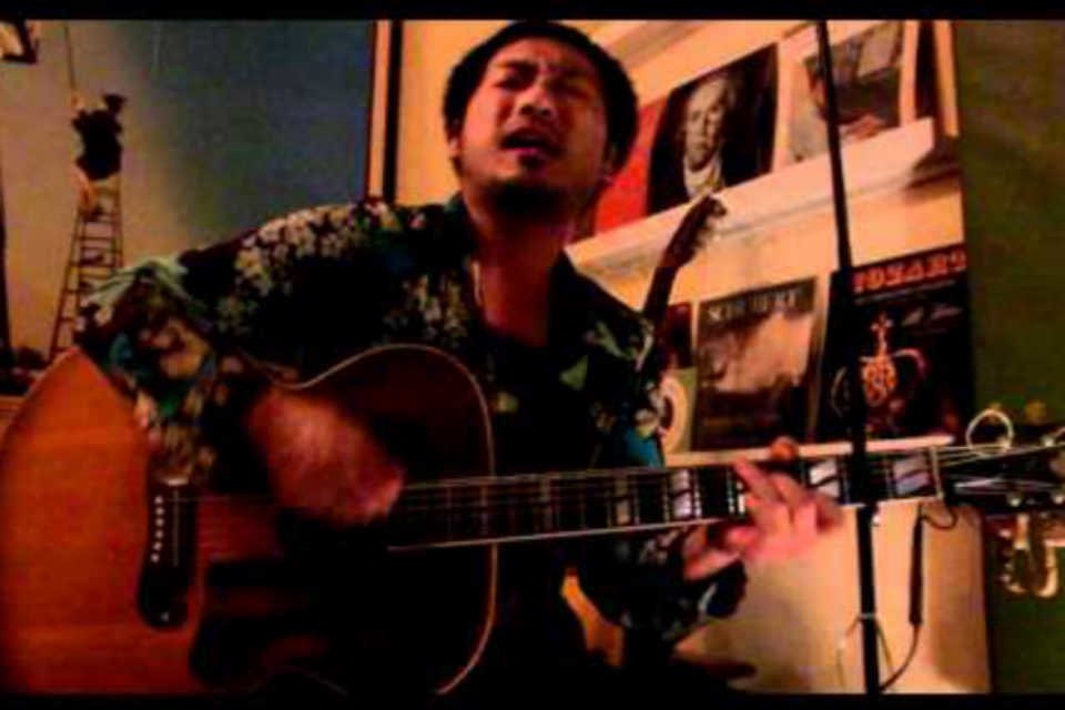 本日、LIVE BAR・雷神はBAR営業の中でのレギュラーLIVE！
常行哲平 第2月曜LIVE
OPEN 20:30 / START 23:00

お酒を片手に、ふらっと立ち寄って音楽を楽しんでいただけます。
配信でも店内でも、ぜひご一緒に。

#佐賀音楽 #佐賀バー