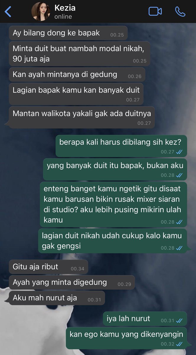 fewritincty's tweet image. Banyu Berbinar Tuk Sumatora♡
lee haechan au
written by fewritincty