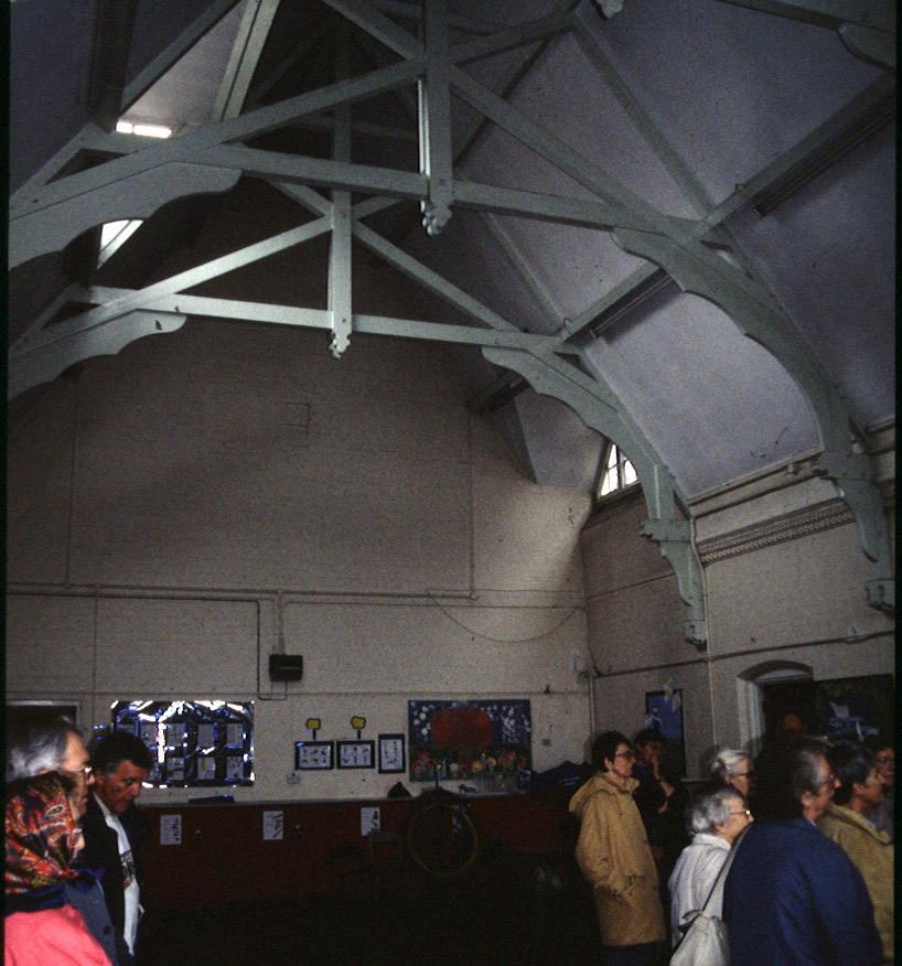 readinglibrary's tweet image. This is the hall at Katesgrove School on Dorothy Street, taken in 1999. It looks as though there is some sort of event or exhibition taking place. #ReadingLocalHistory