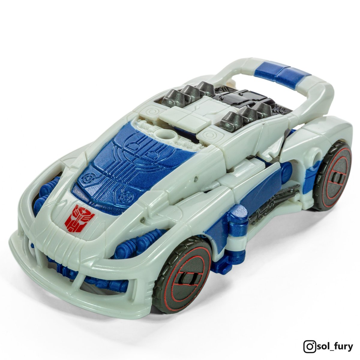 SolFury's tweet image. Jazz - Transformers Generations: Fall of Cybertron (Deluxe class, 2012)

Fall of Cybertron was full of great moments, like getting to zip around as Jazz using his grappling hook.

#transformers 
#transformersstudioseries
#warforcybertron
#fallofcybertron