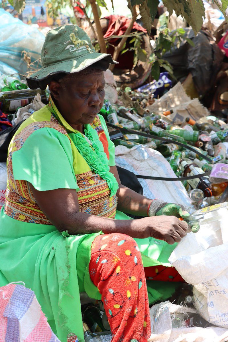 WasteSwift's tweet image. connect directly to recyclers, and earn fair pay. Wider adoption means safer conditions, better tools, and the chance to scale their work.

This is more than recycling, it’s rebuilding lives, one bottle at a time.

Visit wasteswift.org

#WasteSwift #SmartWaste