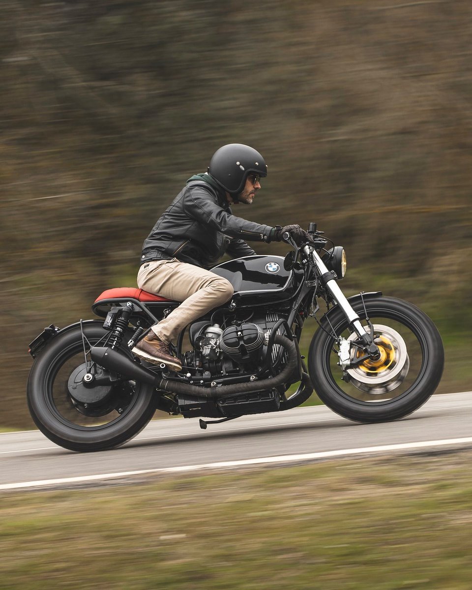 CafeRacerDreams's tweet photo. This feeling 🖤
https://t.co/kRju5qXjL5
#CRD2020 #caferacerdreams #BMWcaferacer #caferacer #welovewhatwedo #shippingworldwide✈️🌎 https://t.co/odxcMG4jFB