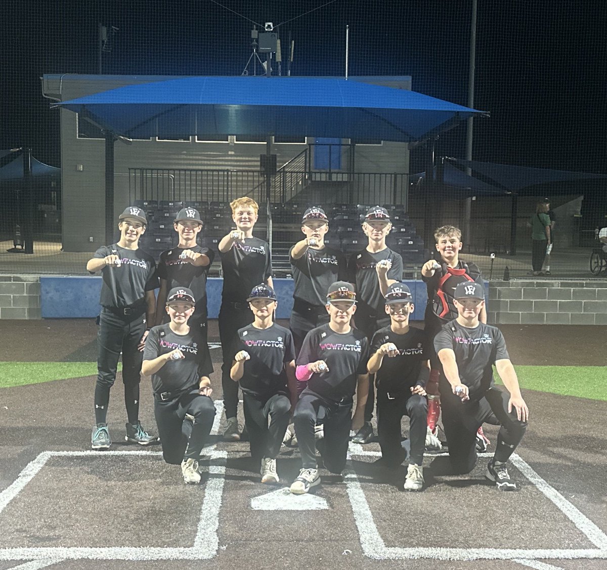 WowMidwest2031's tweet image. Good weekend for the boys in KC!  Finished second and brought home some hardware against stiff competition.  Back to the lab this week, then back to KC this weekend!!  @PrepBaseballKC @ubanebraska @WowFactorNation #fallclassic