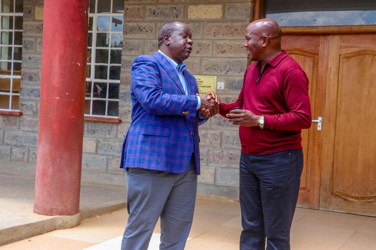 mokeiralaban's tweet photo. H.E @RealMatiangi continues to connect with various leaders and opinion shapers in his strategic focus of securing strong support in rebuilding and restoring Kenya as the 6th President. Meeting Kajiado Senator Seki Lenku. https://t.co/SO5OyaUTTp