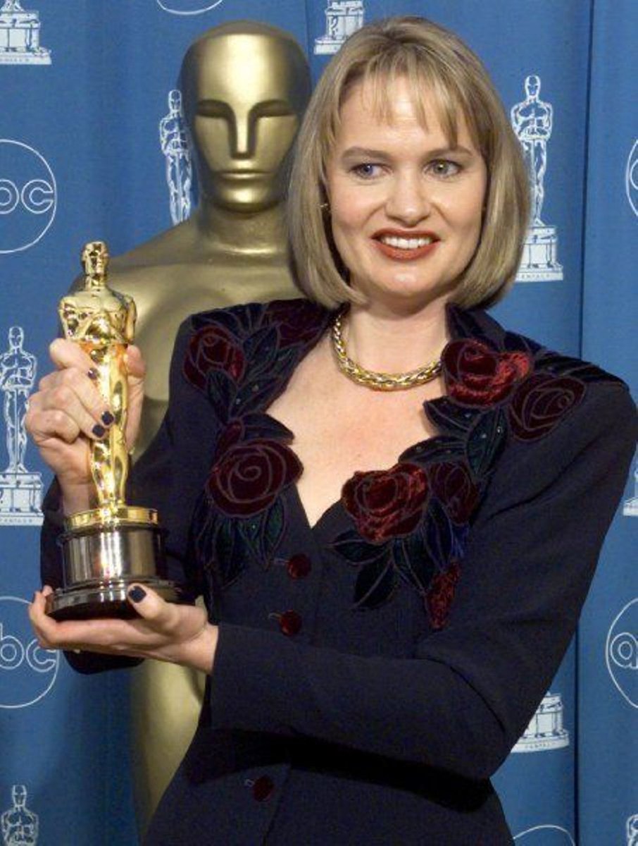 FilmNoirUK's tweet photo. Start your week by listening to @BBCRadio3's #SoundOfCinema with @DrMatthewSweet looking at the work of Oscar winning composer Anne Dudley. Listen on @BBCSounds: https://t.co/hB0EELhCCX https://t.co/bsu0dqdKTd