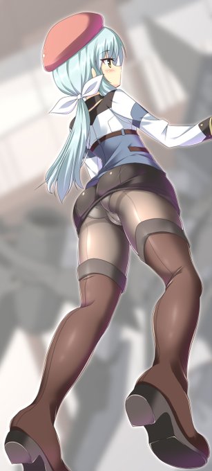 宇宙での艦内にて…… レーテ「先に行きますね、ティオ君……」 ティオ「えっ?あ、うん……っ!!」 少年は、幼馴染の少女の無防備な姿を目撃した。 ティオ『レーテのお尻……ぱ、パンツ……!!』