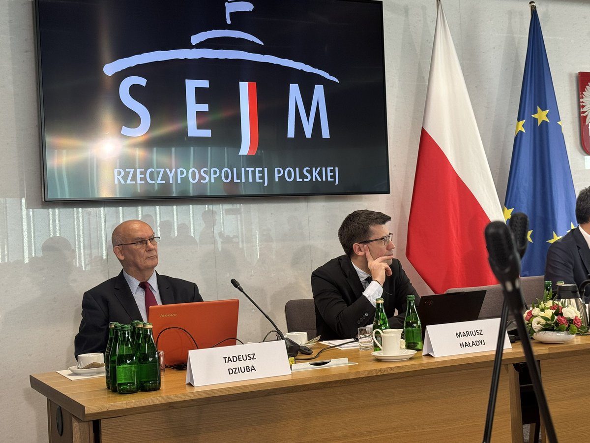 Stawiam sobie za cel 🎯 by stworzyć mechanizm, który będzie służył temu żebyśmy jako społeczeństwo 👥👥 wiedzieli więcej o osobach, które mają objąć najważniejsze funkcje w państwie- <a href="/szymon_holownia/">Szymon Hołownia</a> na pierwszym w historii publicznym przesłuchaniu kandydatów na prezesa <a href="/NIKgovPL/">Najwyższa Izba Kontroli (NIK)</a>