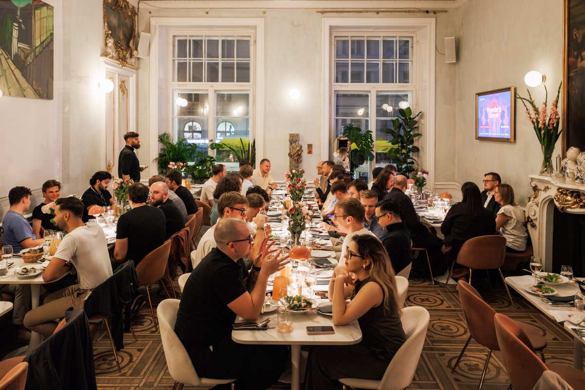 A night to remember in Warsaw.

The Founders Dinner brought together those building the future of @Solana - not just for a meal, but for meaningful conversation, shared ambition, and real connection.

We don’t just talk ecosystem - we build it, together.