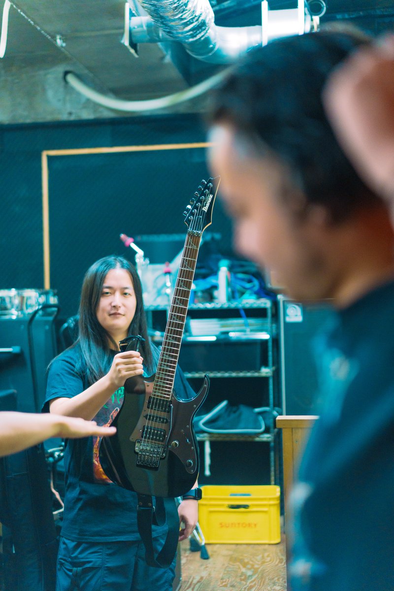 というわけで大阪から戻って1日経ちますが、Amputated Vein Recordsを始めとして関係者の皆様、そしてお越しいただいた皆様ありがとうございました！

大阪最高！！

📷: <a href="/Napexxx06/">ɪɴᴜɪ</a>