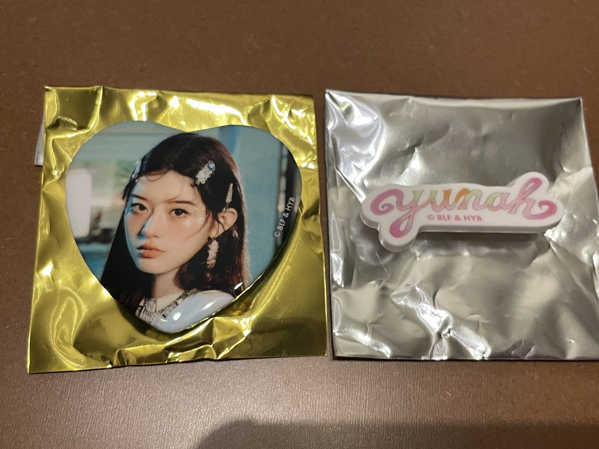 ILLIT 時よ止まれ スイパラ スイーツパラダイス ハート缶バッジ