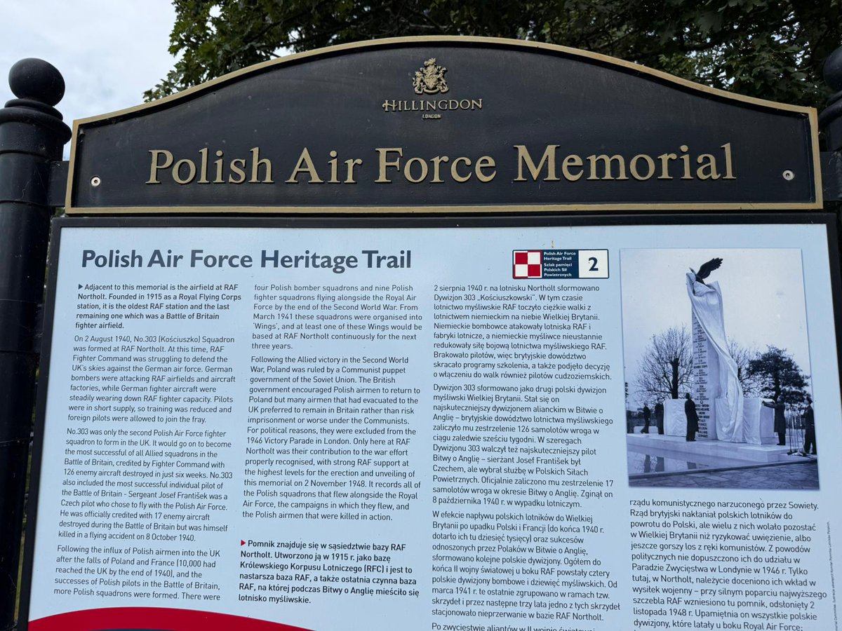 The trustees of
The Polish Air Force Memorial Committee invited me to lay a wreath at the annual commemoration for  the Polish Air Force with for lunch afterwards in the Officers’ Mess, RAF Northolt,
by kind permission of the Station Commander