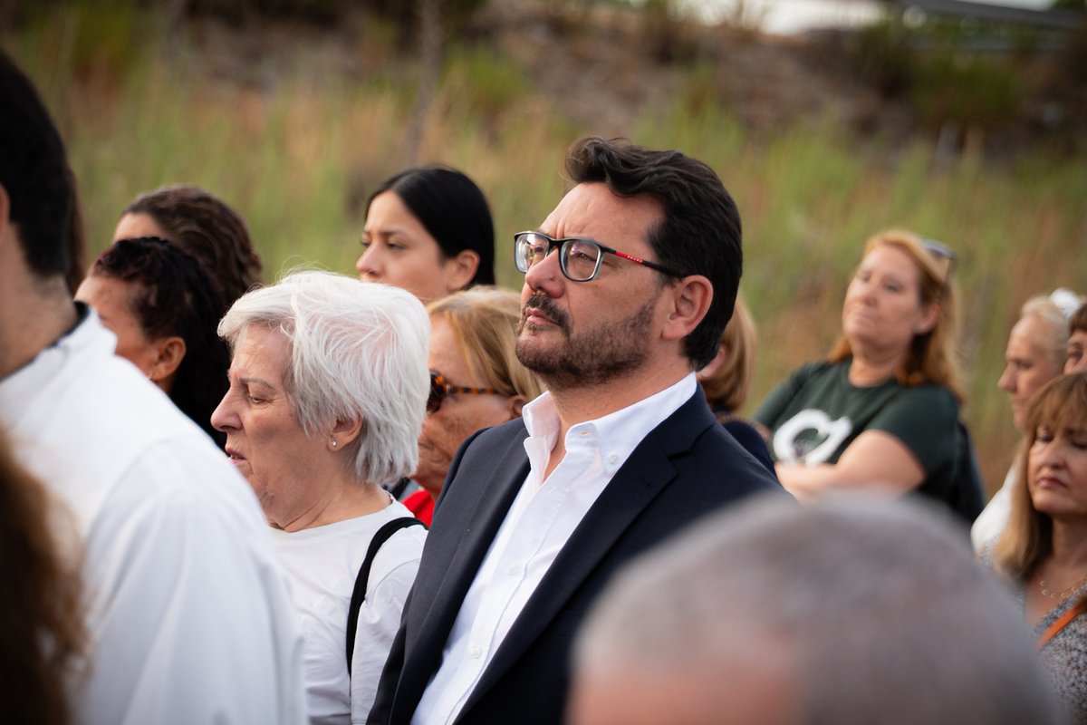 ⛪Ayer celebramos la tradicional romería de la Virgen de la Torre, trasladándo a la Virgen desde su ermita hasta la iglesia de S. Pedro Ad Víncula.

Cumpliendo con la tradición, los vallecanos acompañaron a la patrona de nuestro distrito durante todo el recorrido.