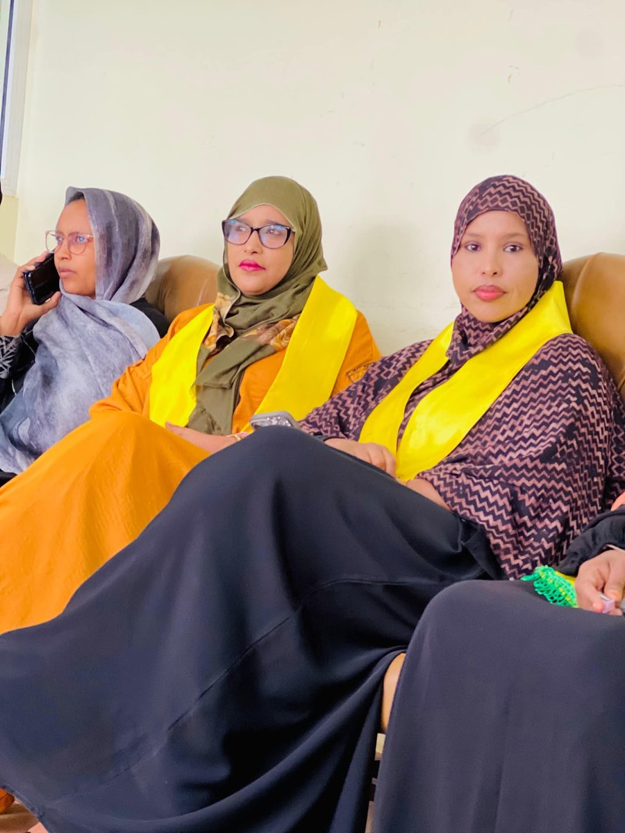 shamuu2013's tweet photo. Today at UDA headquarters, where provision certificate was issued to My Abti Diriye Ibrahim . Abti mcn All the best insha Allah.Tuko 5th floor#TUTAM. https://t.co/ZPBdyhPNcn