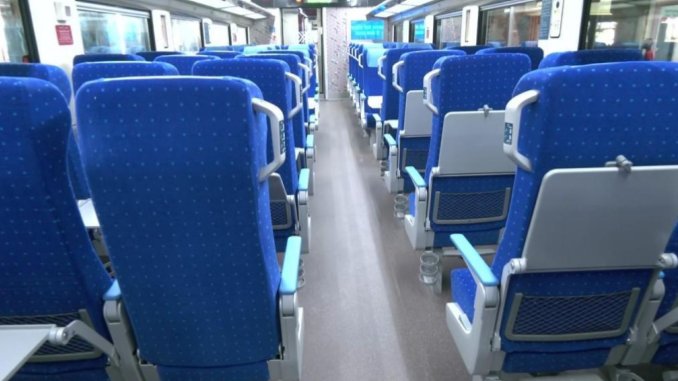 RailAnalysis's tweet image. #MRVC floats tender for 2,856 #VandeMetro cars with 35 years of #maintenance and the setup of two #depots under #MUTP3 and #MUTP3A

Read more: railanalysis.in/rail-news/mrvc…

#Bhivpuridepot #Vangaondepot #Tender #Rollingstock #Metrocars #Broadgaugerake #Indianrailways #Railanalysis