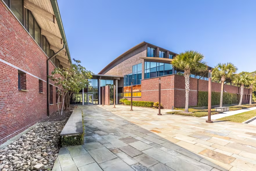 Fresh Faces Fires up Friday, 11 Tribes Closes 2nd Fund, #910 Day in Wilmington - mailchi.mp/digsouth/apply…