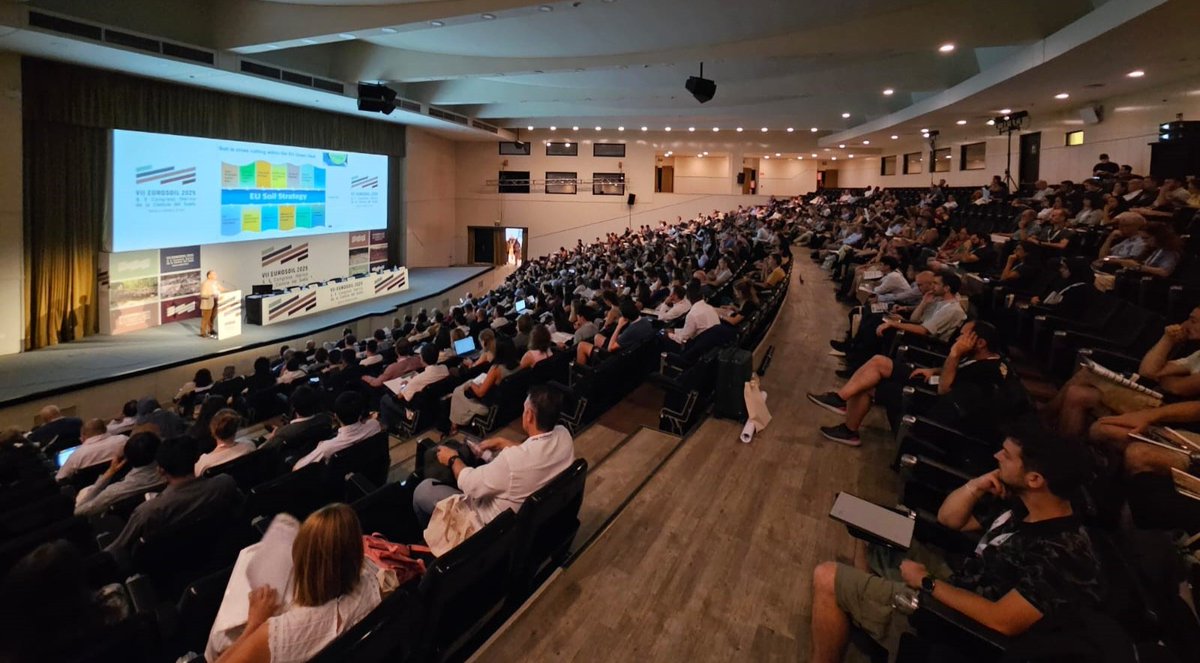 "Soil is life - the foundation of our agrifood systems, home of biodiversity &amp; a cornerstone of climate resilience."  @Li_Lifeng_FAO at #EUROSOIL opening ceremony.

Visit <a href="/FAO/">Food and Agriculture Organization</a> &amp; #GlobalSoilPartnership at <a href="/Eurosoil2025/">EUROSOIL2025</a> booth #9 to explore solutions &amp; exchange ideas for #SoilHealth