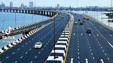 osazenoo's tweet photo. When Nigeria began building the Third Mainland Bridge under President Shehu Shagari in the 1980s, many Nigerians kicked against it, asking: “Na bridge we go chop?”

But imagine Lagos today without that bridge.

This consumption-first mentality has to stop, no nation develops that way. The infrastructure you’ll enjoy tomorrow must be built today. And the ones you lack today are the ones that were never built yesterday.