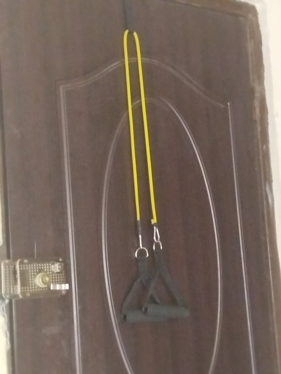 yusufmaxim76838's tweet image. Got my bands strapped to the door, it&apos;s workout SZN.
#27Community #27Fitness