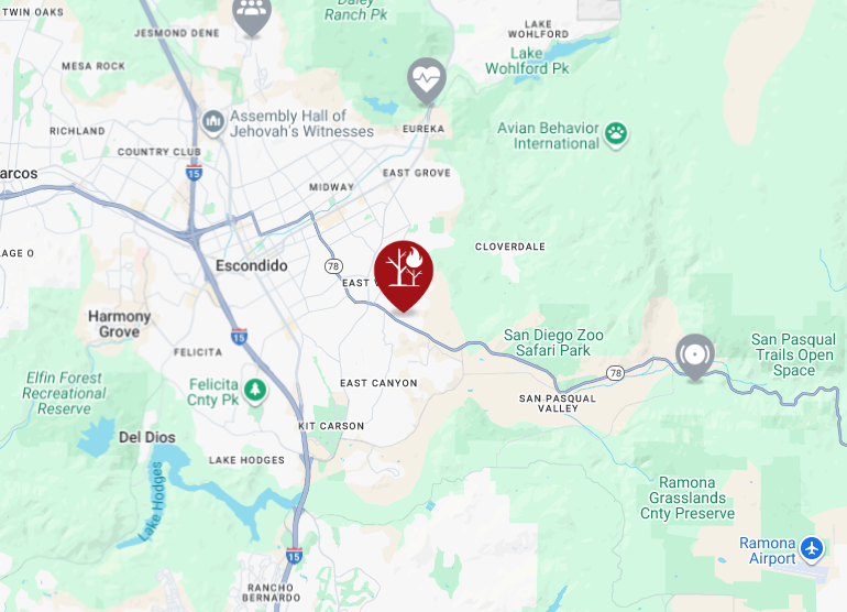 CALFIRESANDIEGO's tweet photo. @CALFIRESANDIEGO is at scene of a vegetation fire at the 2200 block of San Pasqual Valley Road in the community of Escondido. The fire is currently 1/2 acre with a slow rate of spread and there are no structures threatened. #FloraFire https://t.co/GZOpTGUvR3