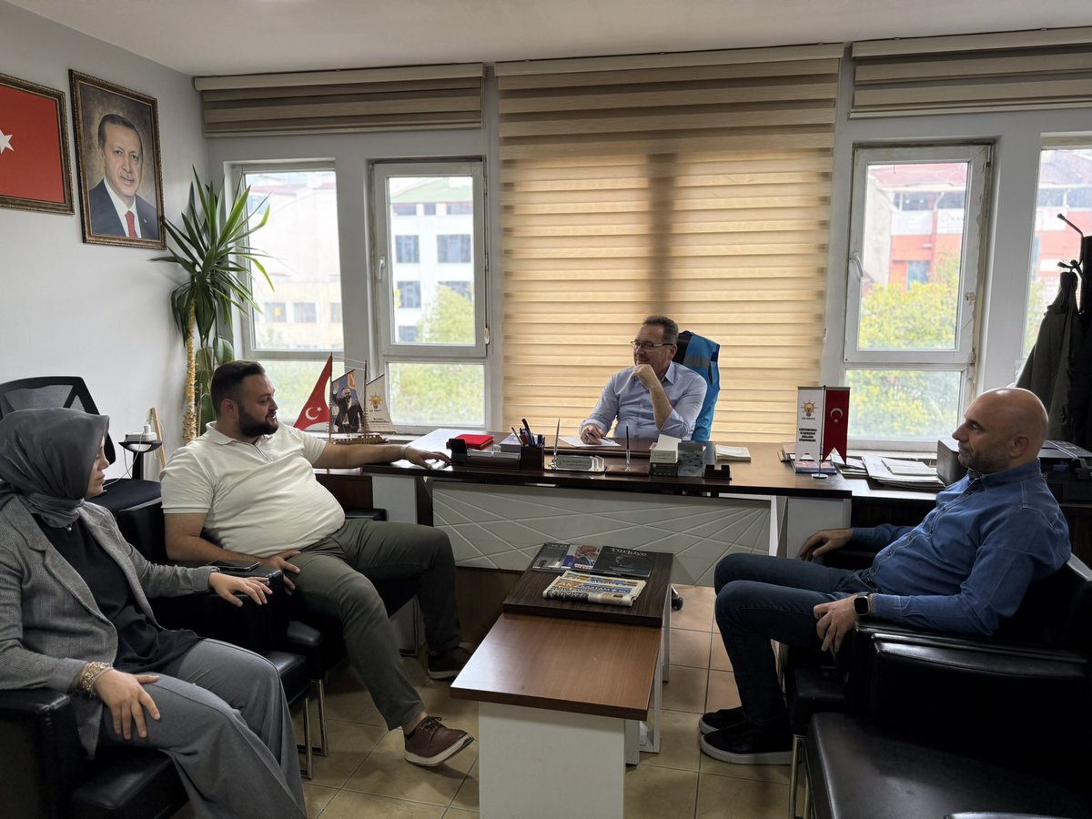 Haftalık 3 Ana Kademe Toplantısı 🎯

İl Başkanımız Ahmet Sevgilioğlu’nun riyasetinde, Gençlik Kolları odamızda  3 Ana Kademe Toplantımızı gerçekleştirdik.

Geçtiğimiz ayda yaptığımız çalışmalar ele alındı, ardından Eylül ayında yapacağımız faaliyetleri istişare edildi.💪🏻

Ortak