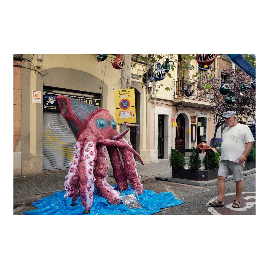 agui_foto's tweet image. 24/08/2025
#barcelonacity #streetsofbarcelona #bcnlovers #barcelonastreets #BCNphotography #fuji
#fujixseries #streetphotography #fotografiacallejera #fotografiadecalle #agui_foto
